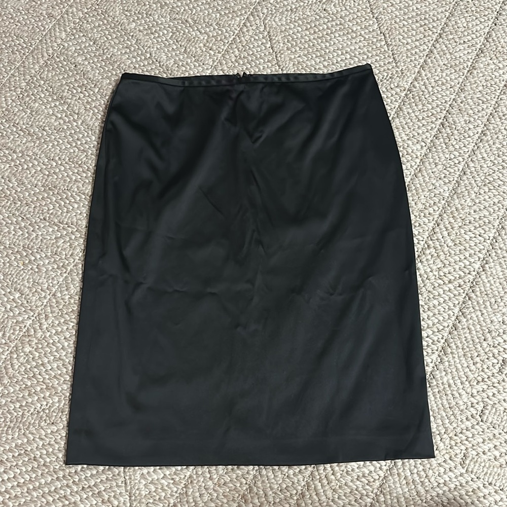 New! Pencil skirt with beautiful sheen